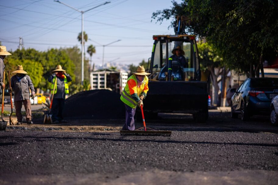 Intensifican bacheo en rutas alternas de Tijuana