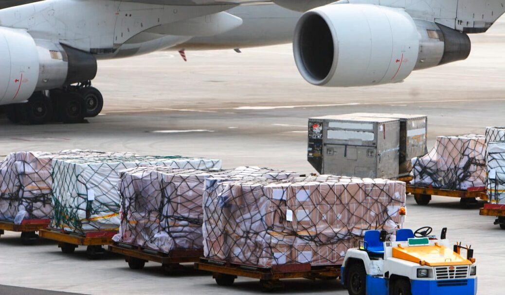 Bajó transporte de mercancía en 6 de 10 aeropuertos