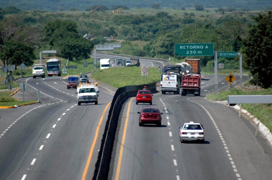 Es prioridad modernizar las carreteras en México