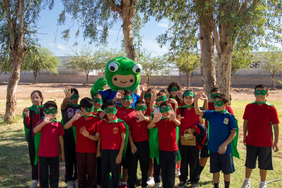 Compartió Footprint su misión por el medio ambiente con niños de primaria