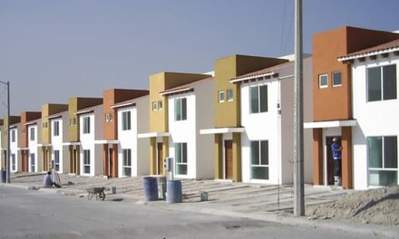 Va BC por triplicar la construcción de vivienda social