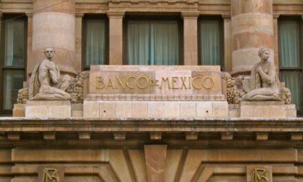 Observa Banco de México desaceleración del consumo privado