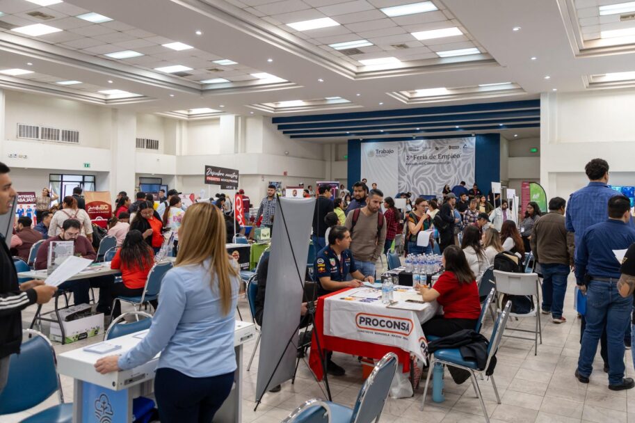 Realizaron con éxito 2da feria del empleo 2025 en Canaco Mexicali