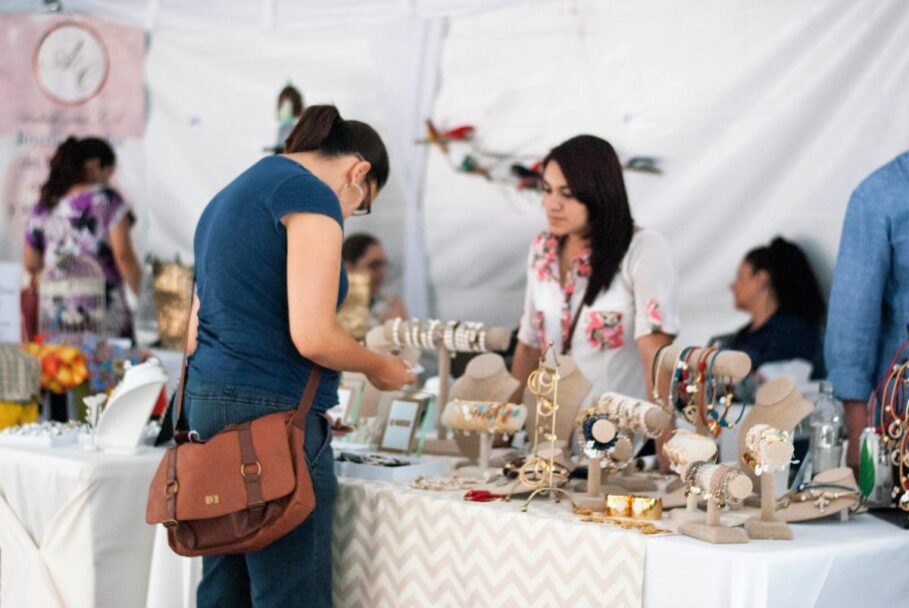 Impulsan desarrollo económico con 1ra Feria Integral de la Mujer